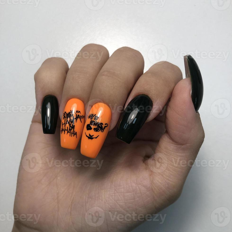 trendig höst halloween orange nagel design foto