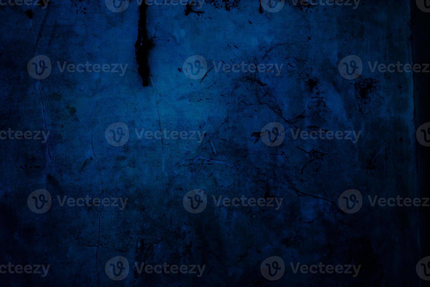skrämmande mörk blå grunge vägg betong cement textur bakgrund foto