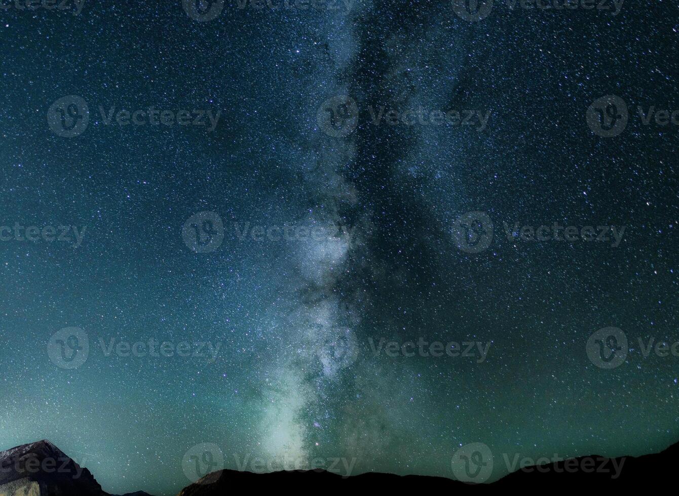 starry natt blå himmel bakgrund foto