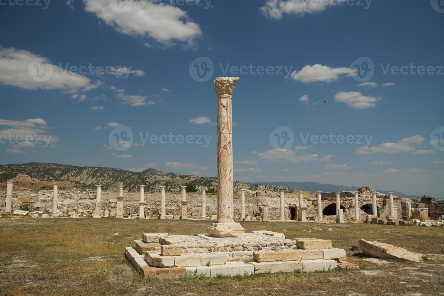 tripolis på de slingra sig gammal stad i denizli, turkiye foto