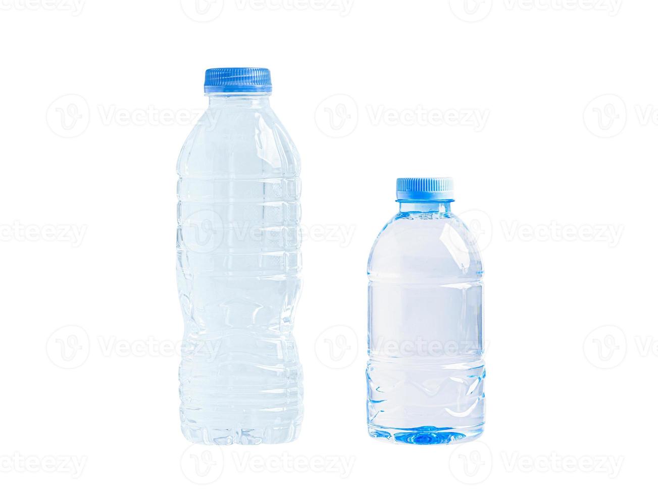 plast vatten flaska isolerat på vit bakgrund, mineral, friska begrepp. foto
