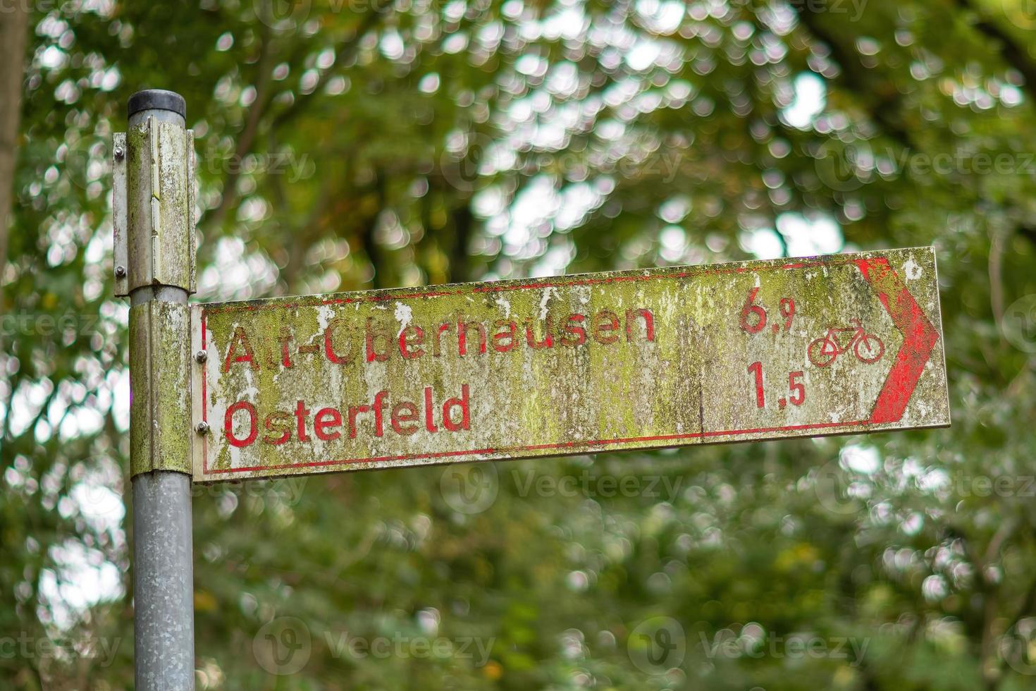 riktning tecken Oberhausen i Tyskland foto