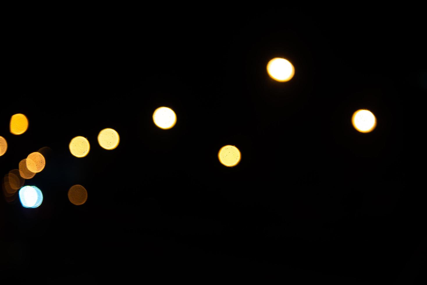 defokusering fläck ljus natt bokeh abstrakt på bakgrund. foto