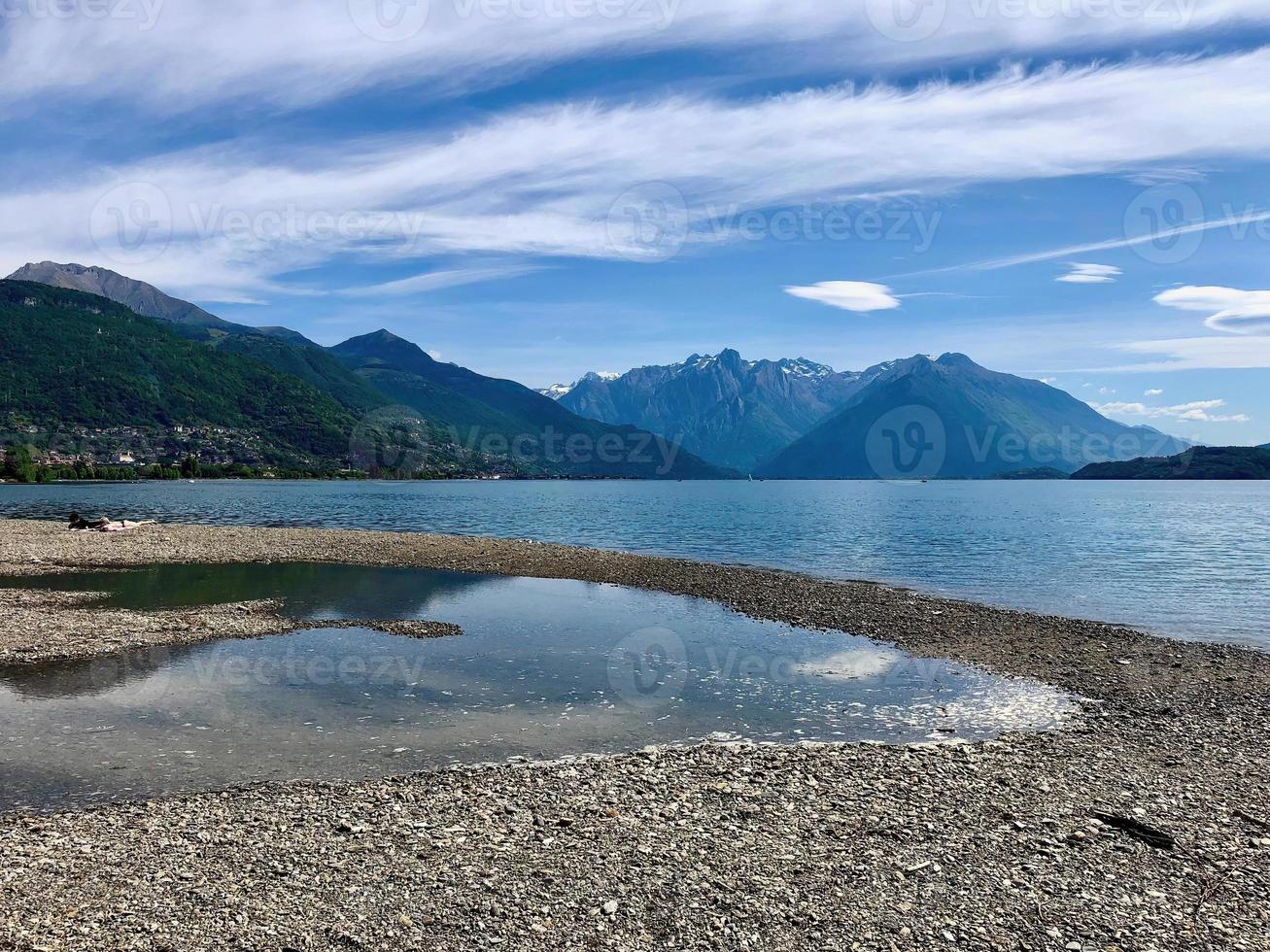 como sjö i Italien, domaso foto