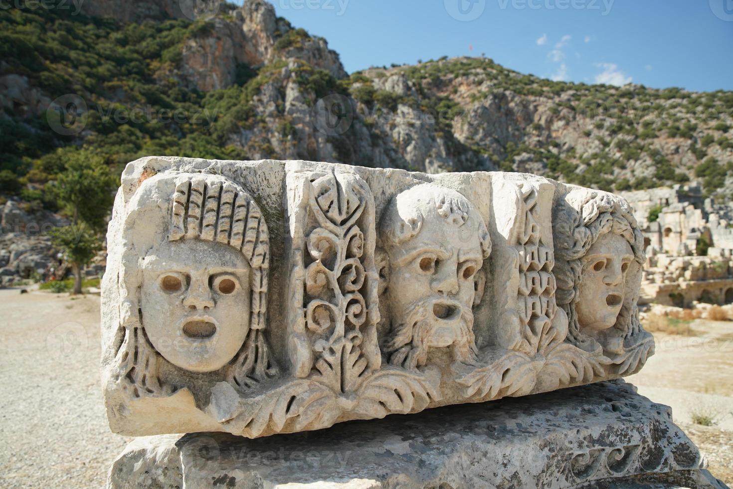 sten ansikten i myra gammal stad i demre, antalya, turkiye foto