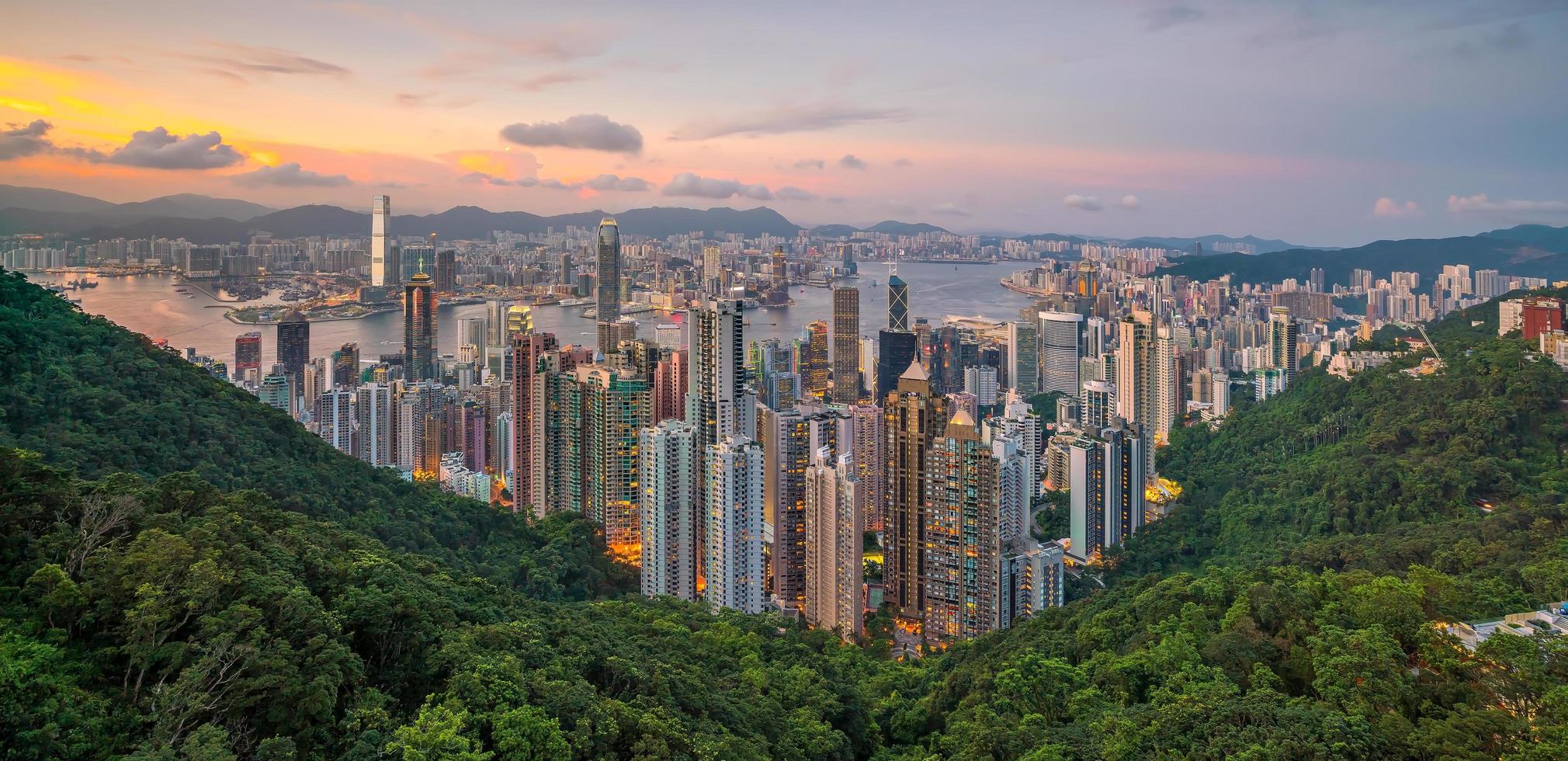 panoramautsikt över Victoria Harbour foto