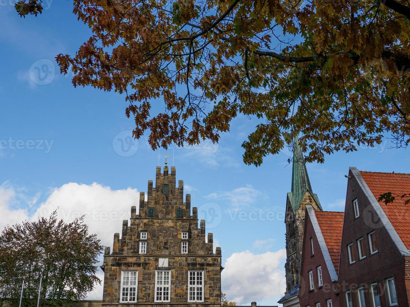 teh stad av schuettorf på de vechte flod i Tyskland foto