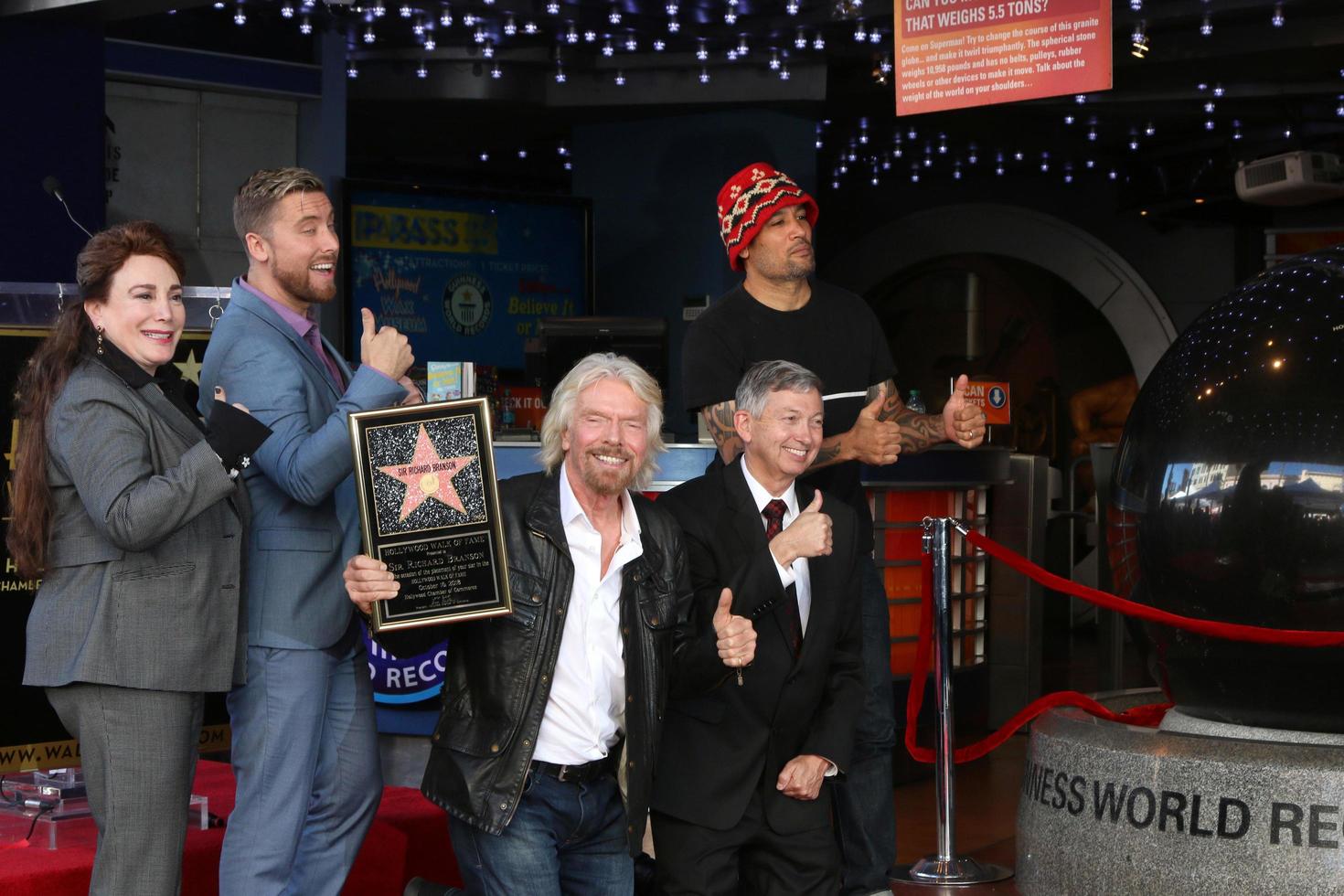 los angeles - okt 16 lans bas, herr richard Branson, ben harper på de herr richard branson stjärna ceremoni på de hollywood promenad av berömmelse på oktober 16, 2018 i los angeles, ca foto