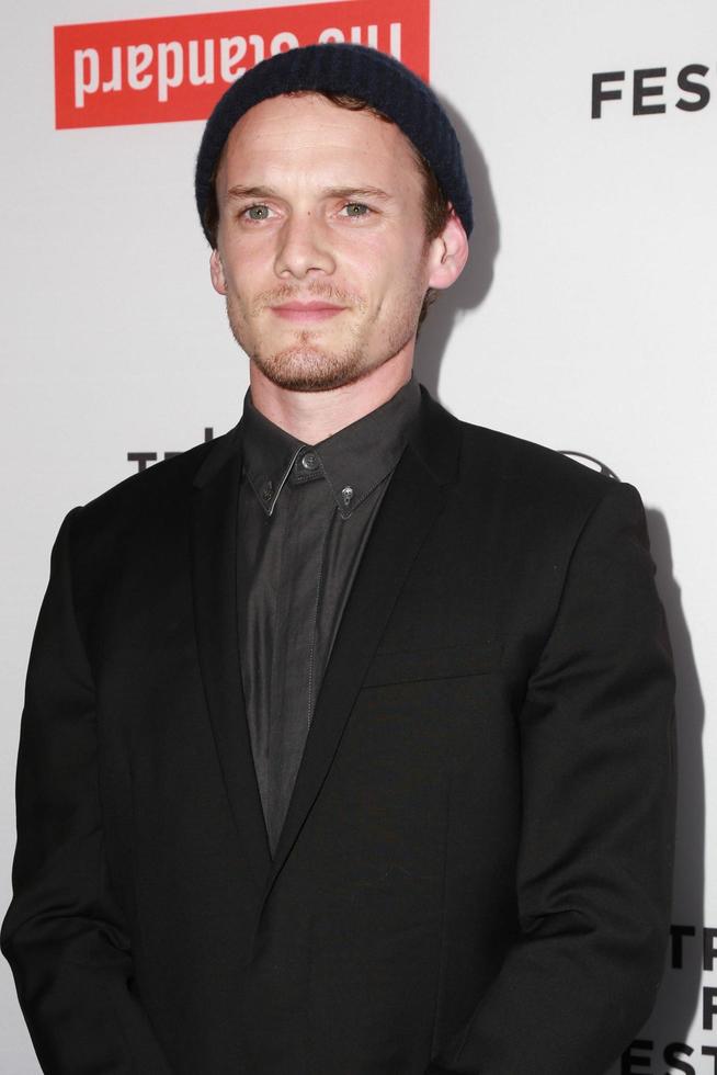 los angeles - mar 23 - anton yelchin på de 2015 tribeca filma festival officiell avspark fest på de de standard på Mars 23, 2015 i väst hollywood, ca foto