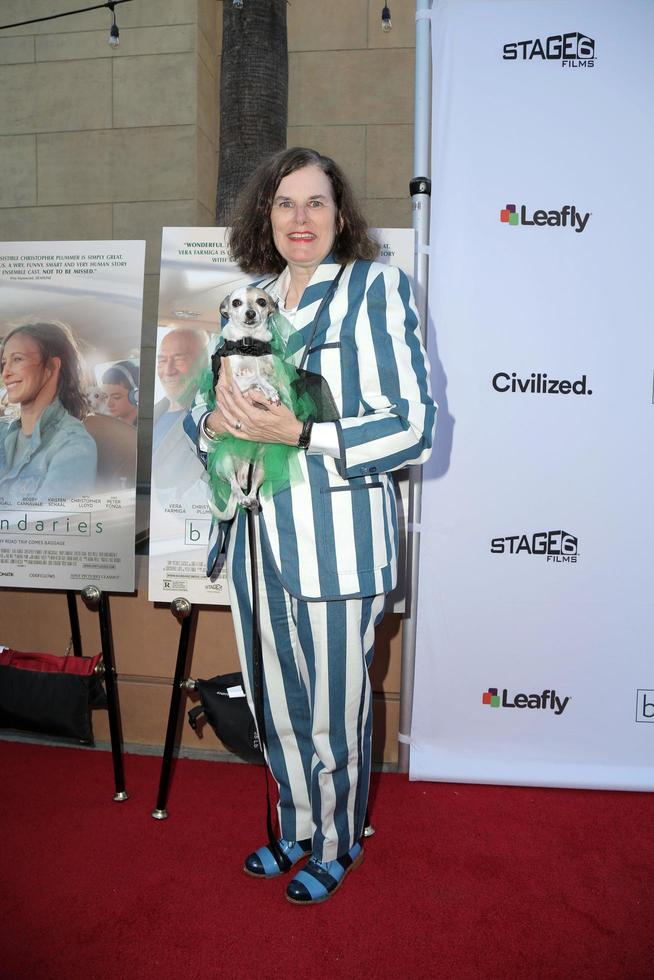 los angeles - jun 19 - paula pundsten på de gränser los angeles premiär på de egyptisk teater på juni 19, 2018 i los angeles, ca foto