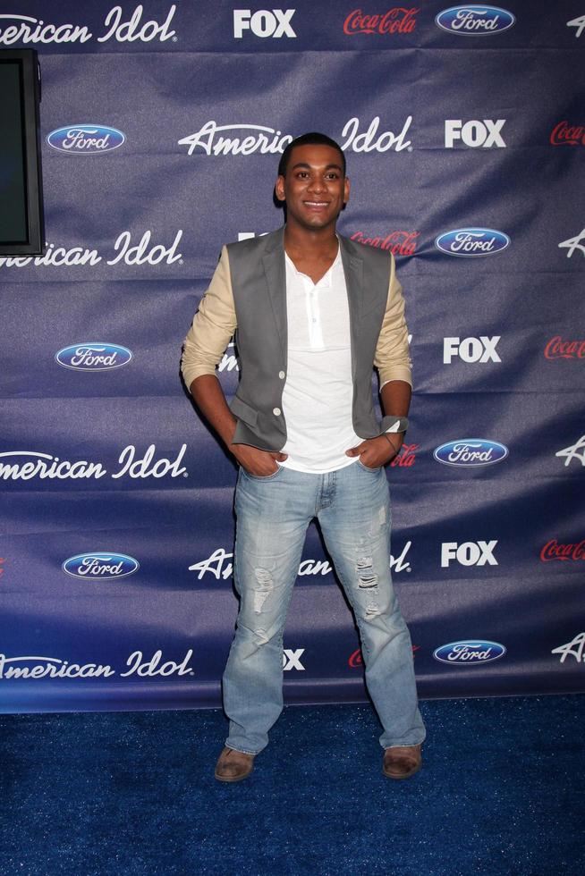 los angeles - mar 1 - joshua ledet colton dixon ankommer på de amerikan idol säsong 11 topp 13 fest på de de lund parkering strukturera taket på Mars 1, 2012 i los angeles, ca foto