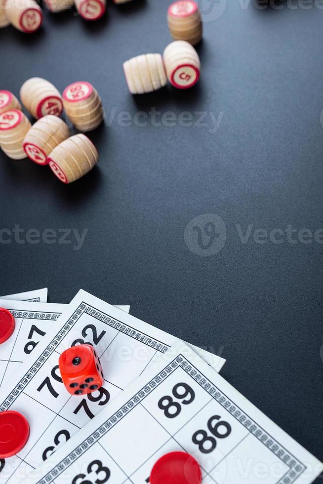 lotto spel på svart bakgrund foto