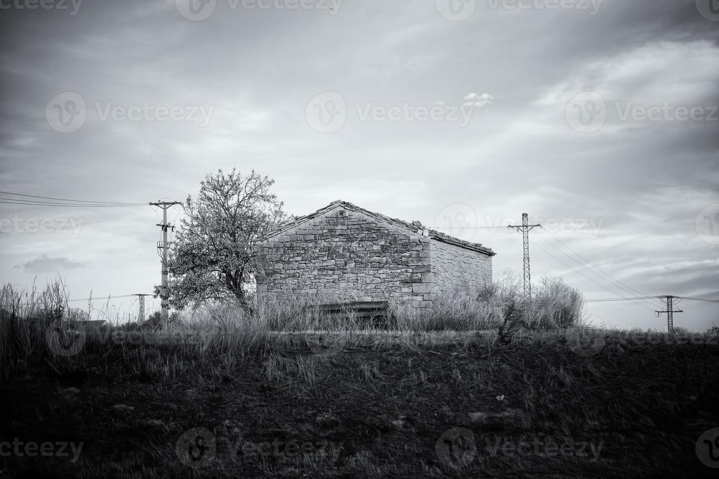 sten hus i de landsbygden foto