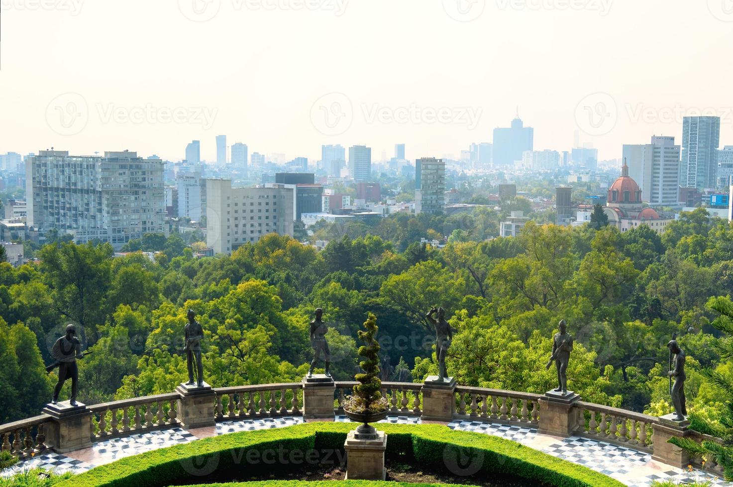 statyer av de barn hjältar i de slott av chapultepec i mexico foto