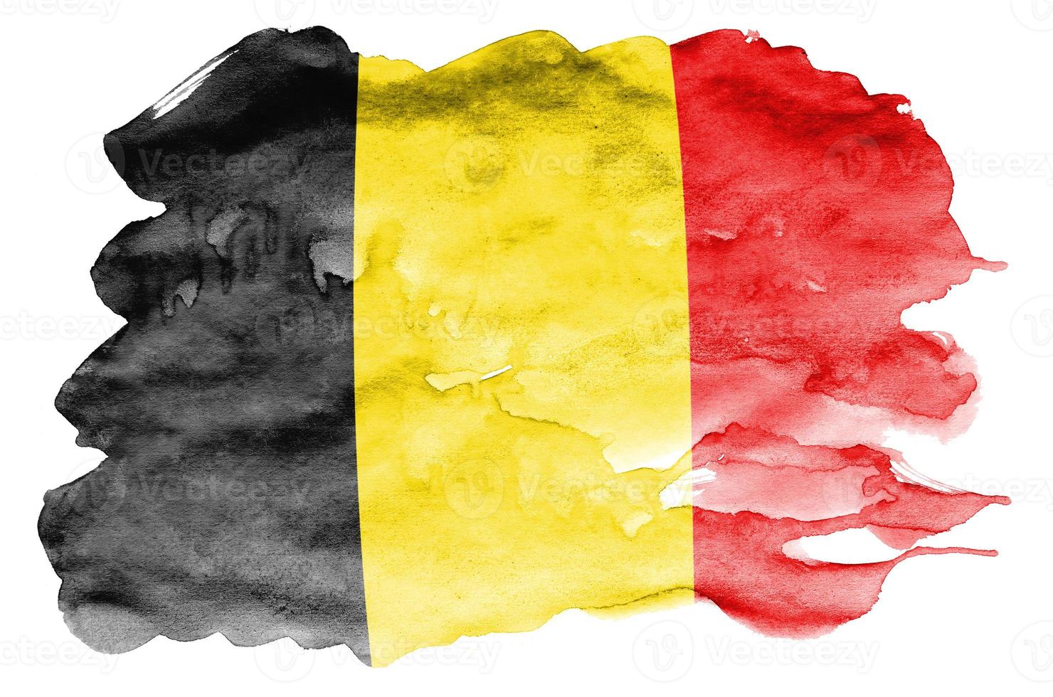 belgien flagga är avbildad i flytande vattenfärg stil isolerat på vit bakgrund foto