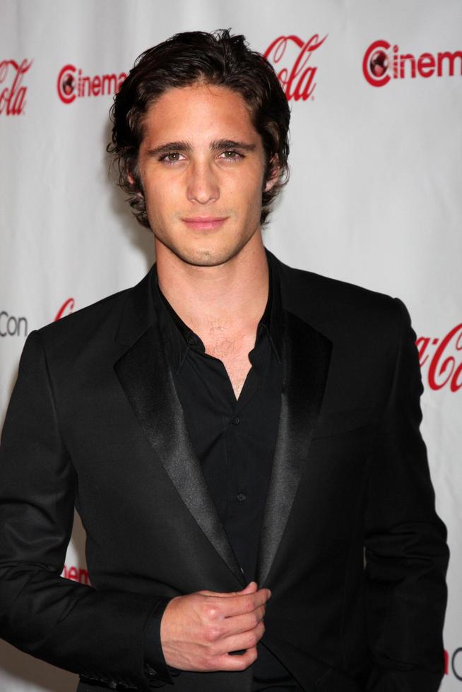 las vegas, apr 26 - Diego boneta ankommer på de biograf 2012 talang utmärkelser på kejsare palats på april 26, 2012 i las vegas, nv foto