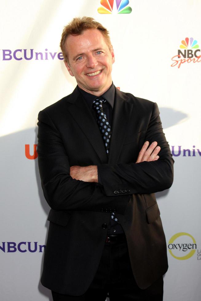 los angeles, 1 aug - aidan quinn anländer till nbc tca summer 2011 party på sls hotel den 1 augusti 2011 i los angeles, ca foto