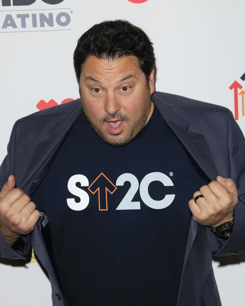 los angeles, sep 9 - greg grunberg på de 5:e tvåårig stå upp till cancer på de Walt disney konsert hall på september 9, 2016 i los angeles, ca foto