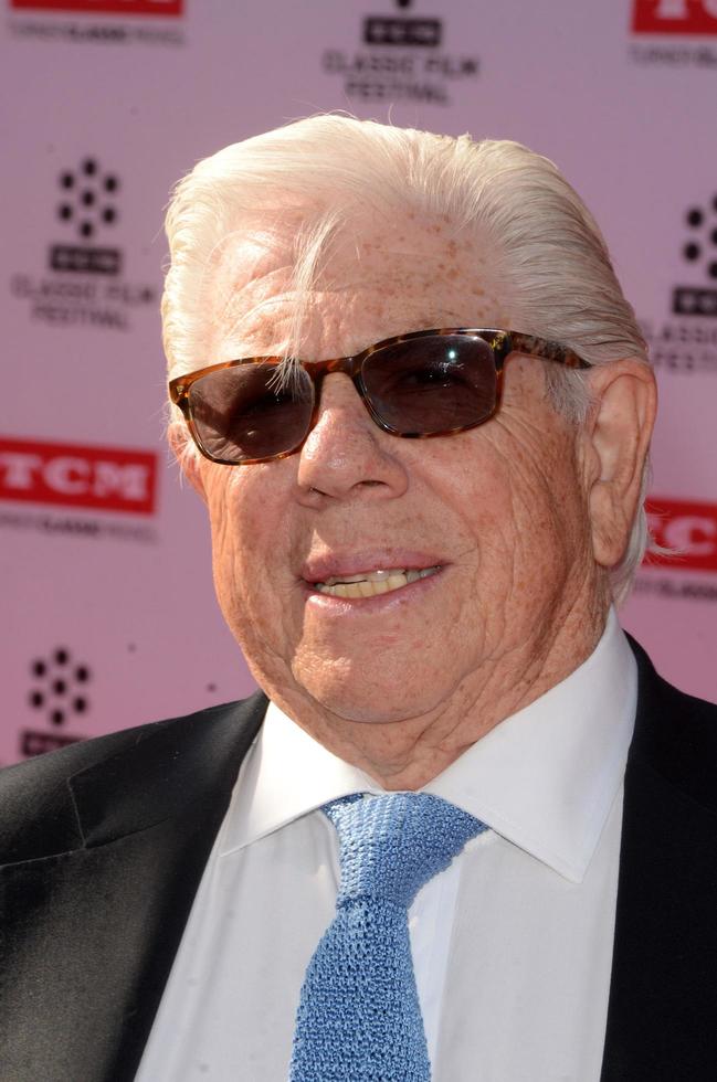 los angeles, apr 28 - carl bernstein på de tcm klassisk filma festival öppning natt röd matta på de tcl kinesisk teater imax på april 28, 2016 i los angeles, ca foto