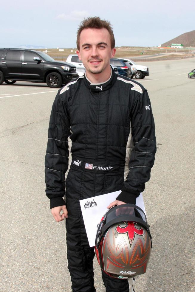 los angeles, mar 19 - frankie muniz på de Toyota proffs kändis lopp Träning session på vide fjädrar speedway på Mars 19, 2011 i rosamond, ca foto