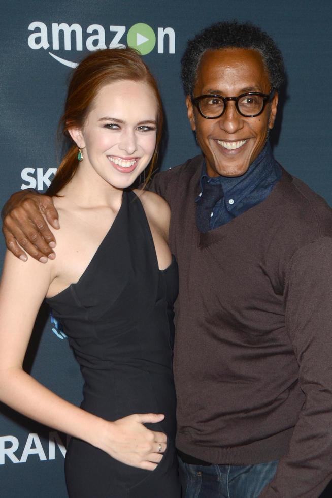 los angeles, nov 9 - andre royo, Elizabeth mclaughlin på de transparent säsong två röd matta premiär på de pacific design Centrum på november 9, 2015 i väst hollywood, ca foto