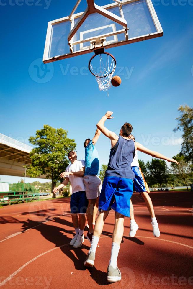 Bra basketboll spel foto