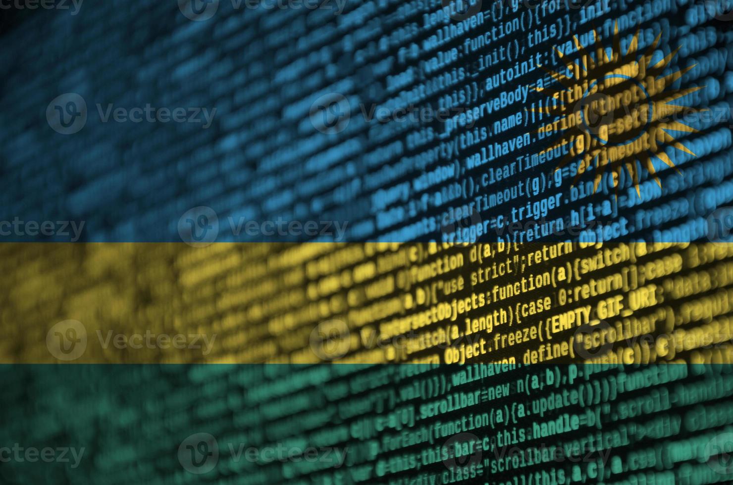 rwanda flagga är avbildad på de skärm med de program koda. de begrepp av modern teknologi och webbplats utveckling foto