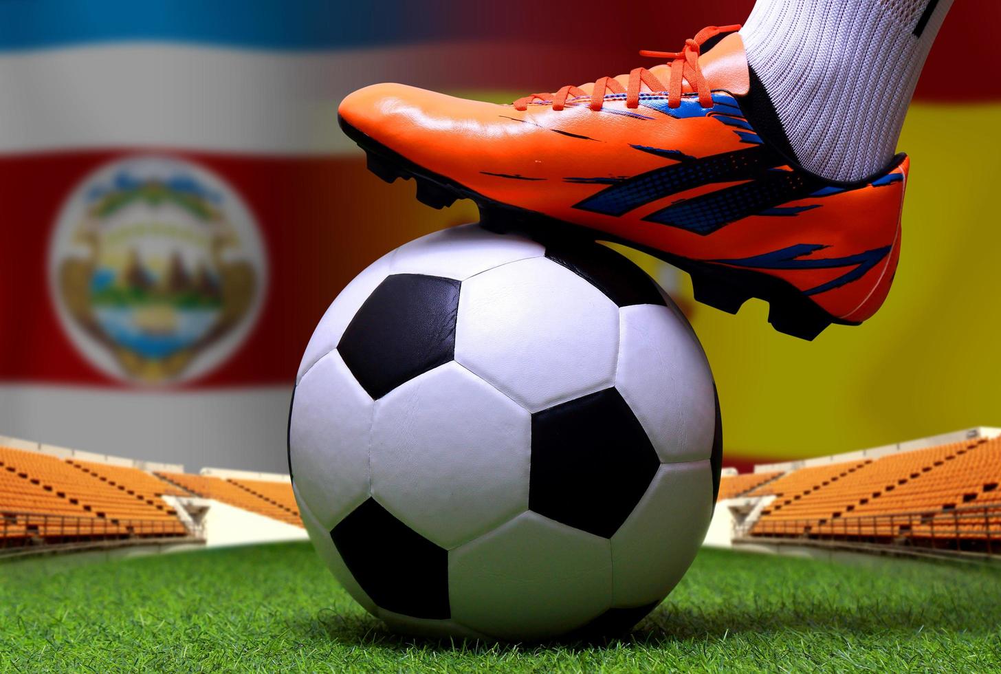 fotboll kopp konkurrens mellan de nationell costa rica och nationell spänna. foto