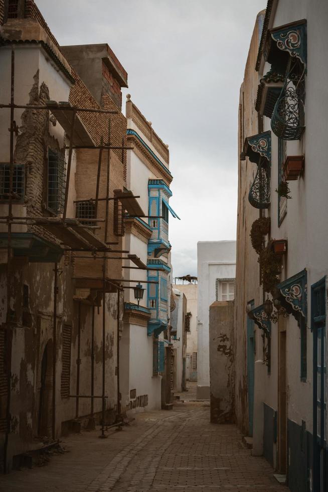 Kairouan, Nordafrika, 2020 - hus och gränd foto