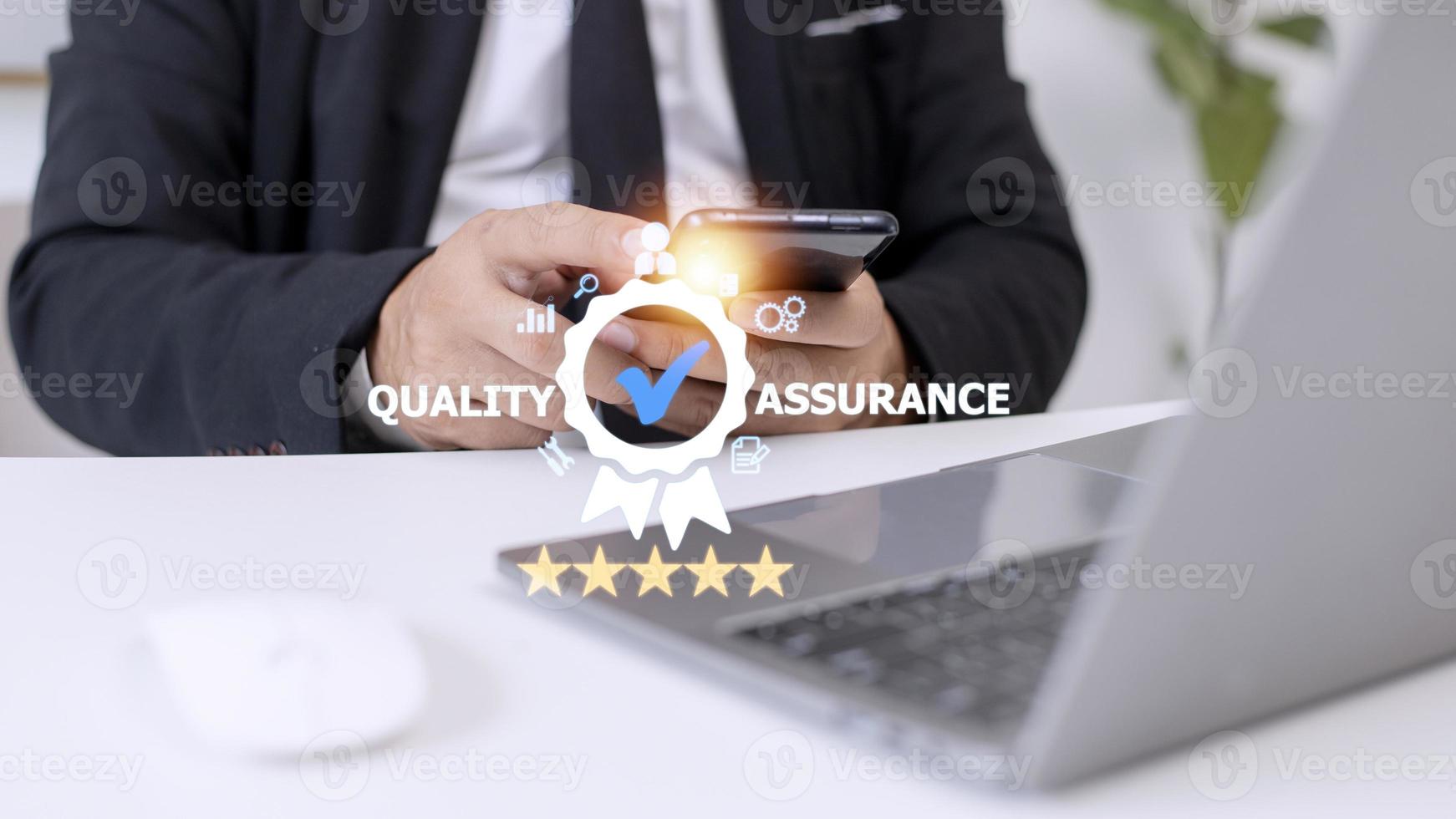 kvalitet försäkran service garanti standard internet företag teknologi begrepp. foto