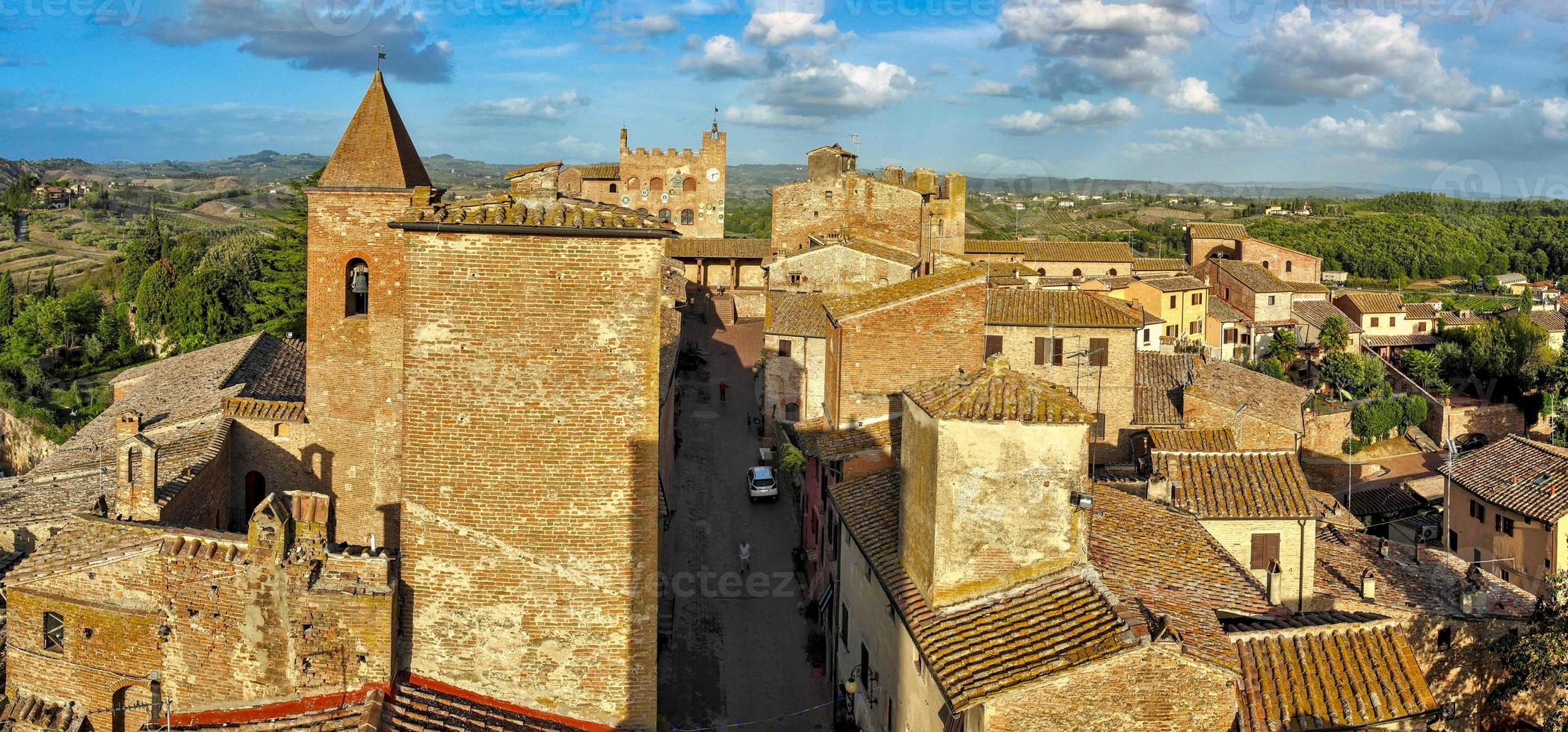 certaldo alt, en små medeltida by i Toscana, 2017 foto