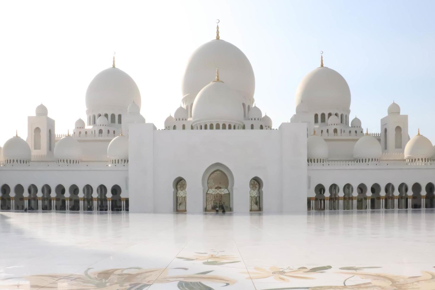 abu dhabi, uae december 27 2018 sheikh zayed moskén. förenad arab emirater, mitten öster. känd landmärke. foto