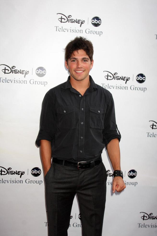 Robert adamson anländer på de ABC TV tca fest på de langham Huntington hotell och spa i pasadena, ca på augusti 8, 2009 foto