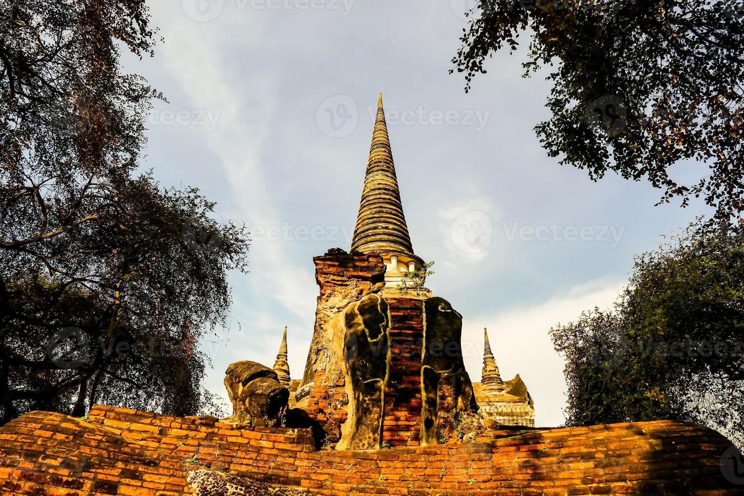 gammal buddist tempel i öst Asien foto