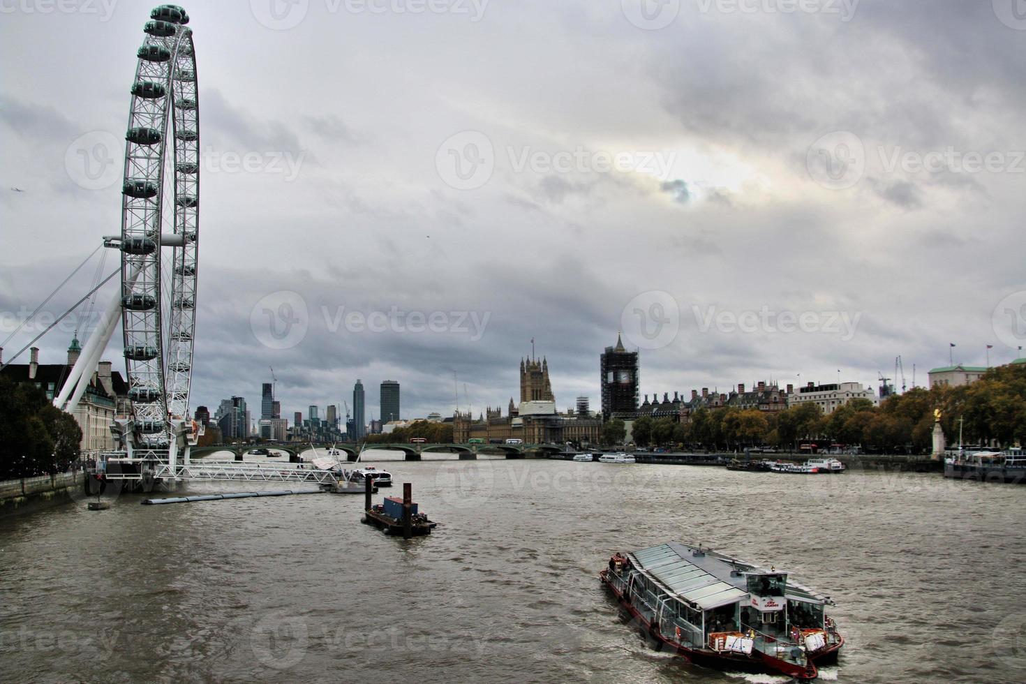 utsikt över Themsen i London foto