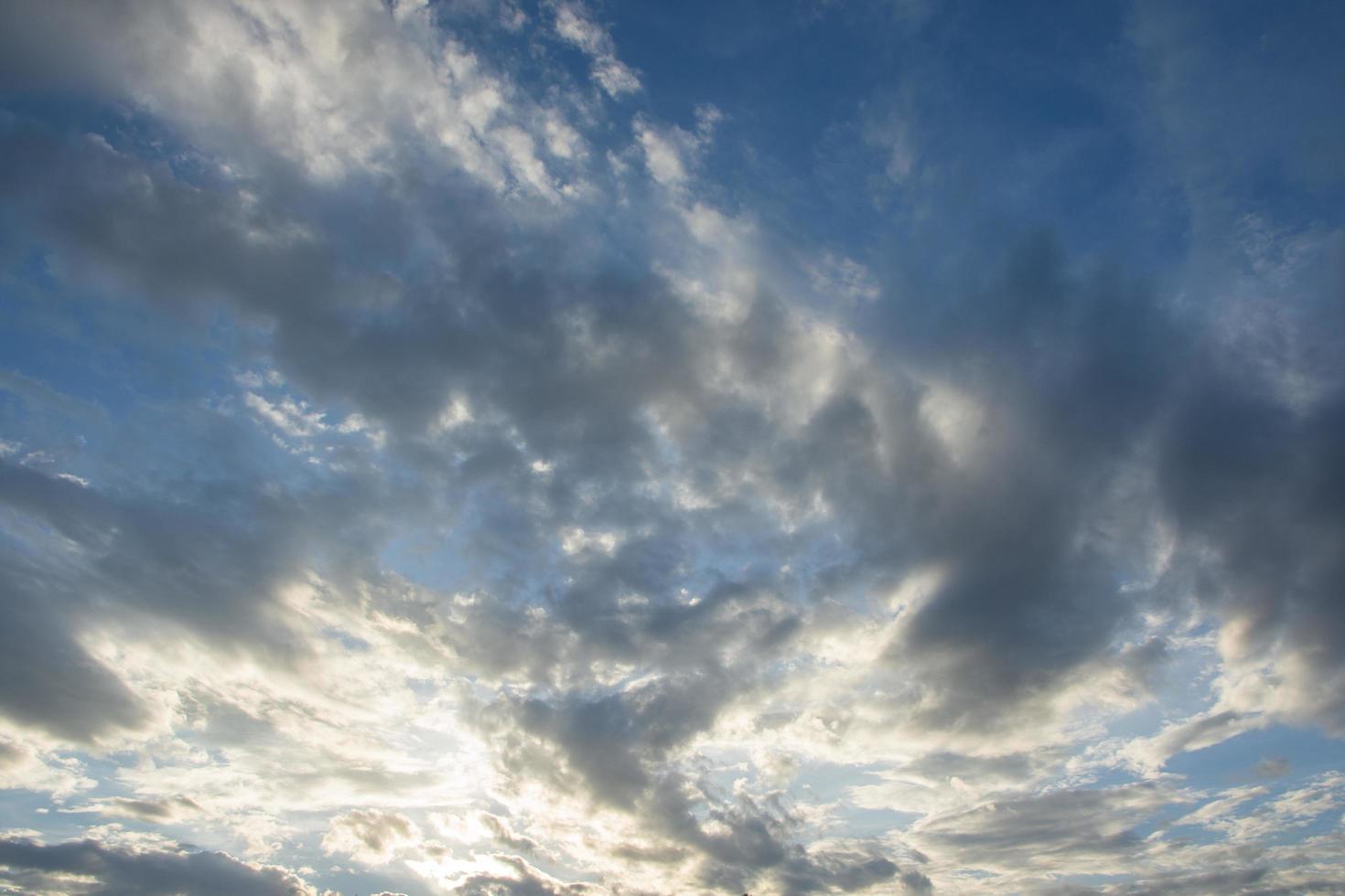 himmel bakgrund med moln foto