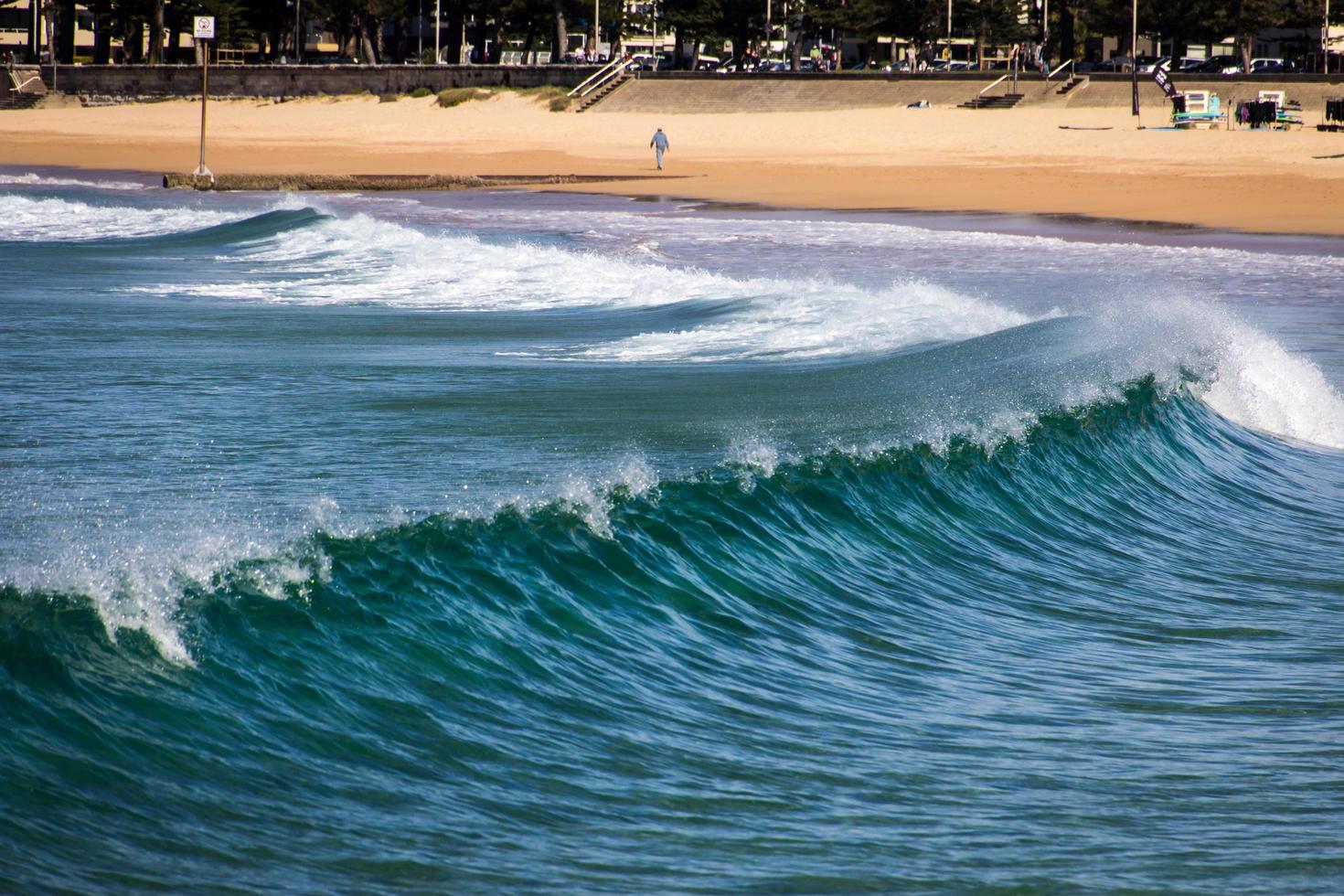 manly beach, australien, 2020 - vågor nära stranden under dagen foto