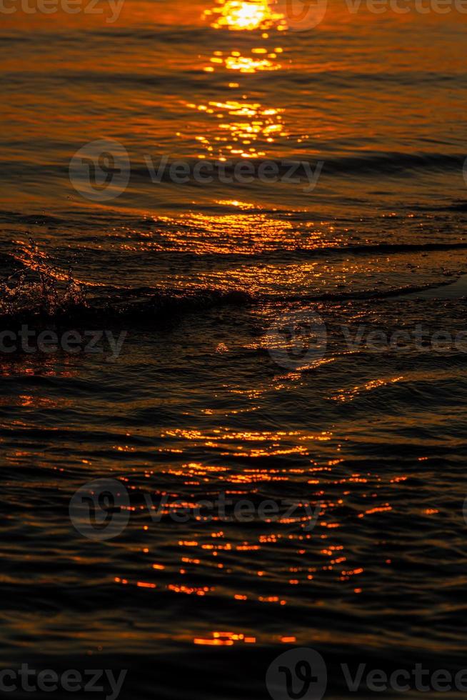 baltic hav kust på solnedgång foto