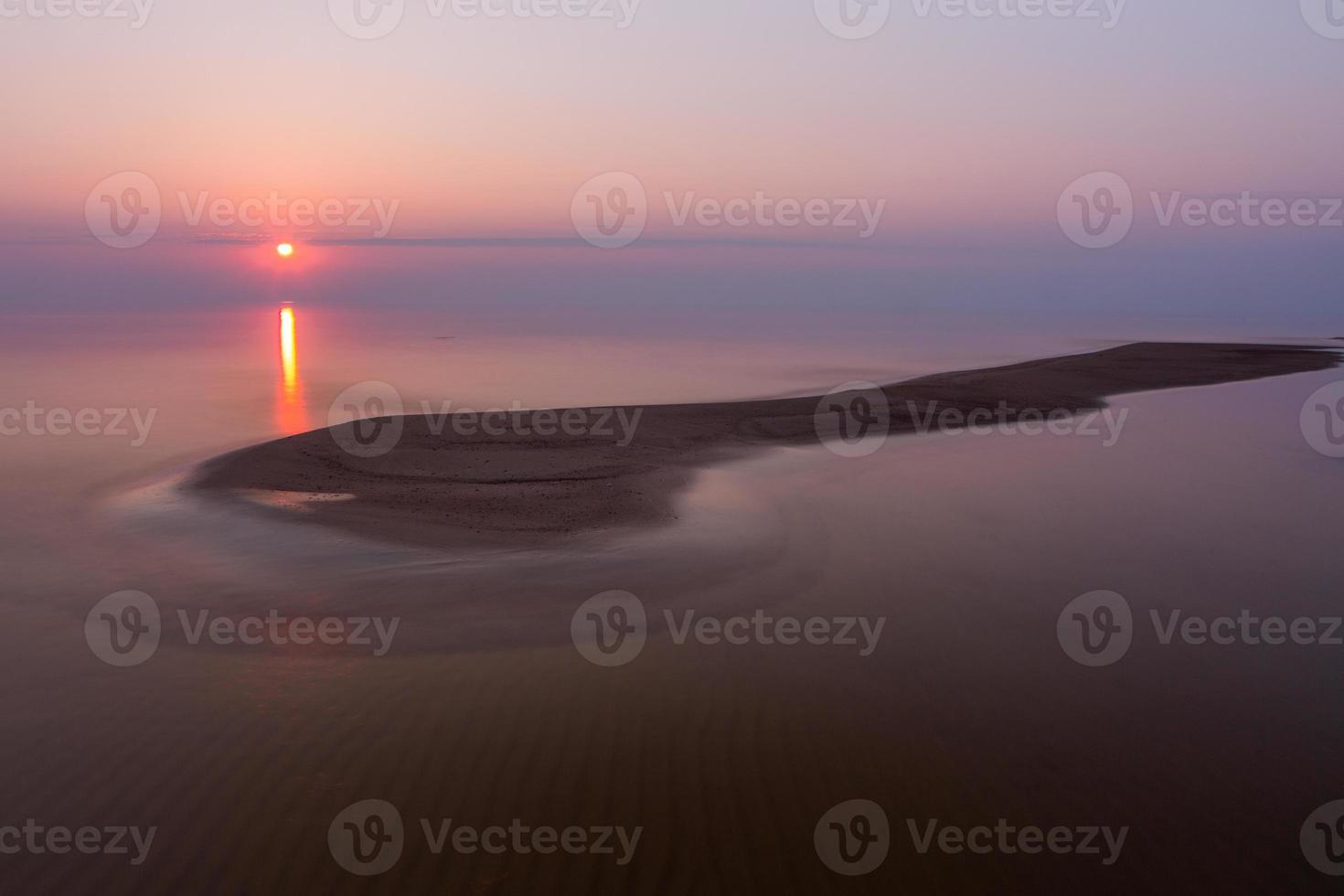 baltic hav kust på solnedgång foto