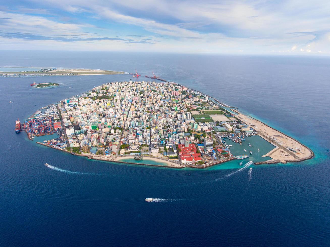 Flygfoto över manlig stad på Maldiverna foto
