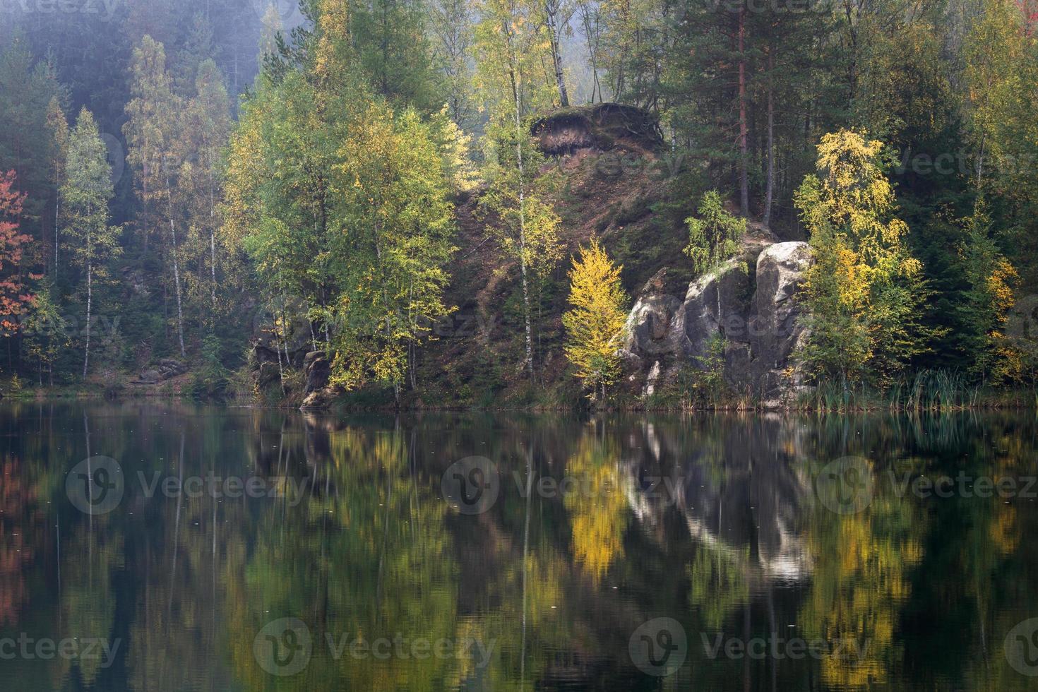 höstlig landskap av adrspach foto