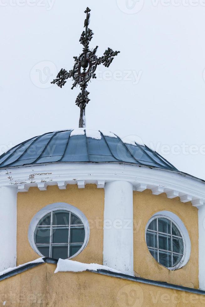 gul trä- ortodox kyrka foto