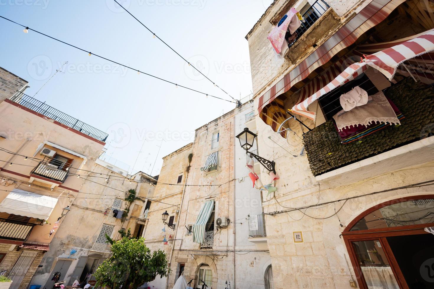 gata av gammal stad bari, Puglia, söder Italien. foto