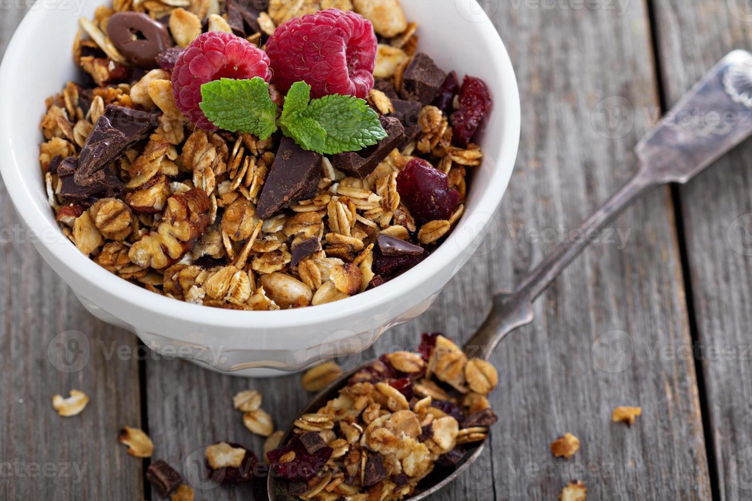 choklad granola för frukost foto