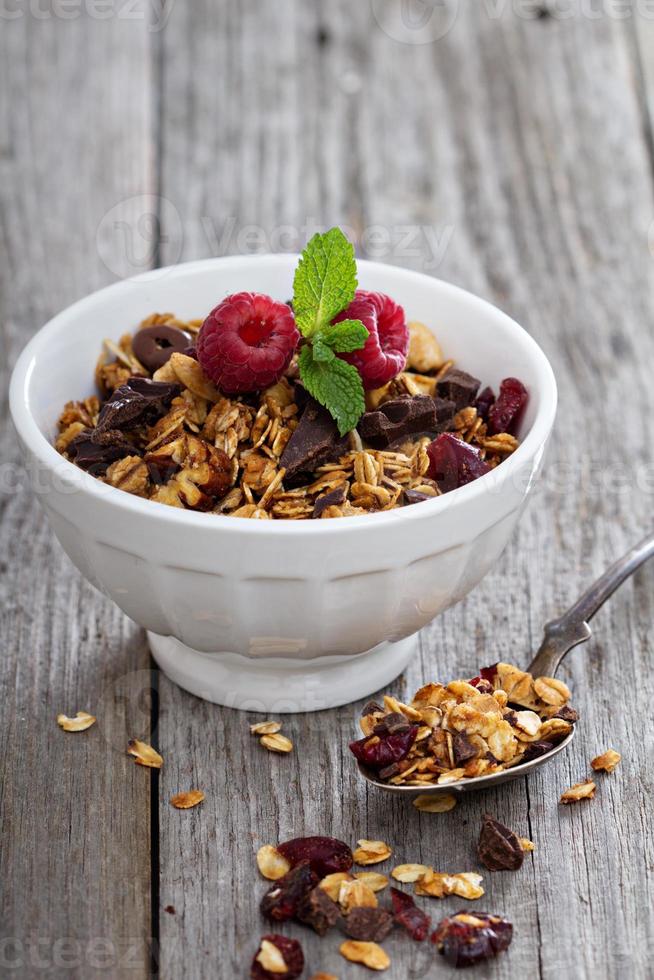 choklad granola för frukost foto