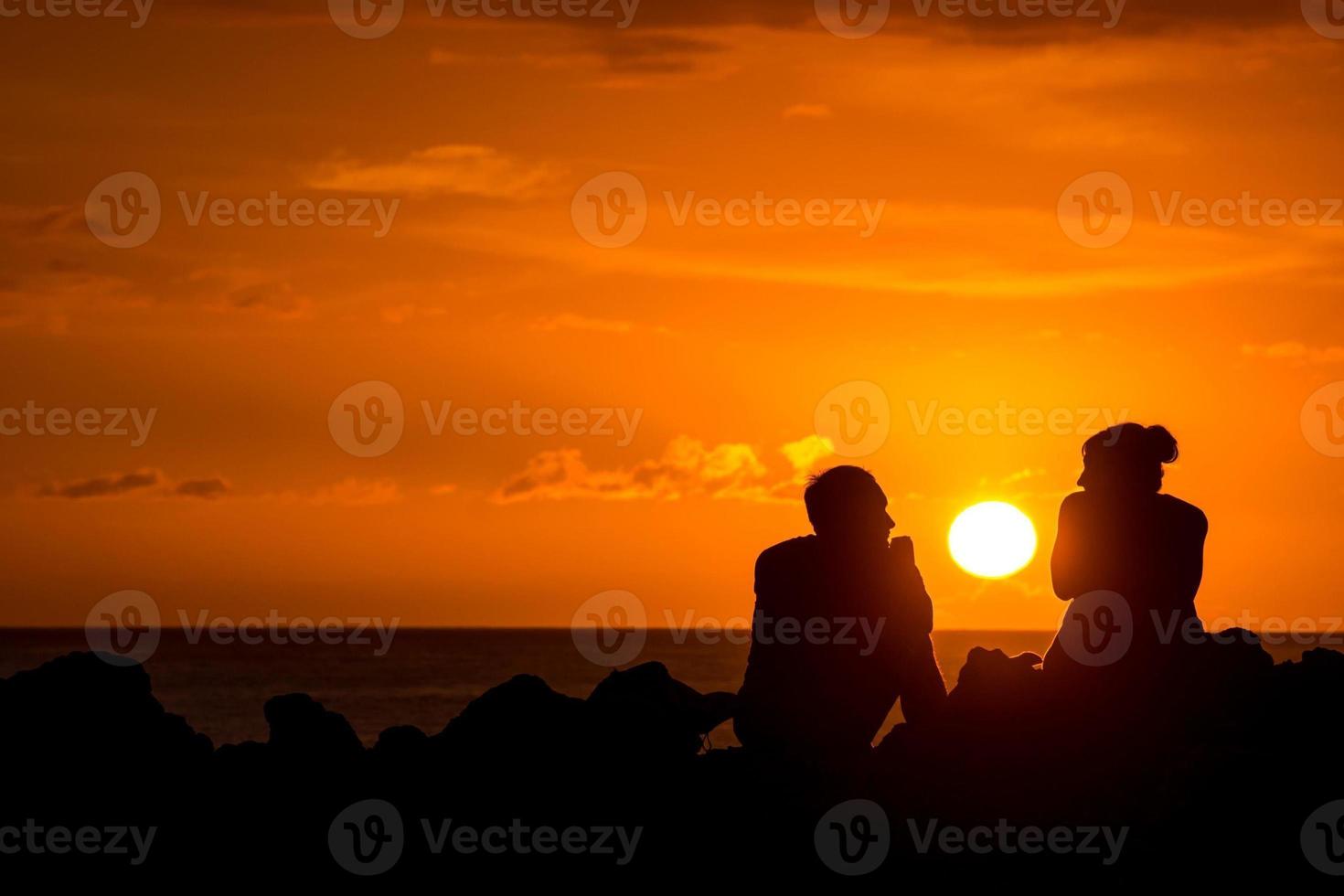 solnedgång över havet foto