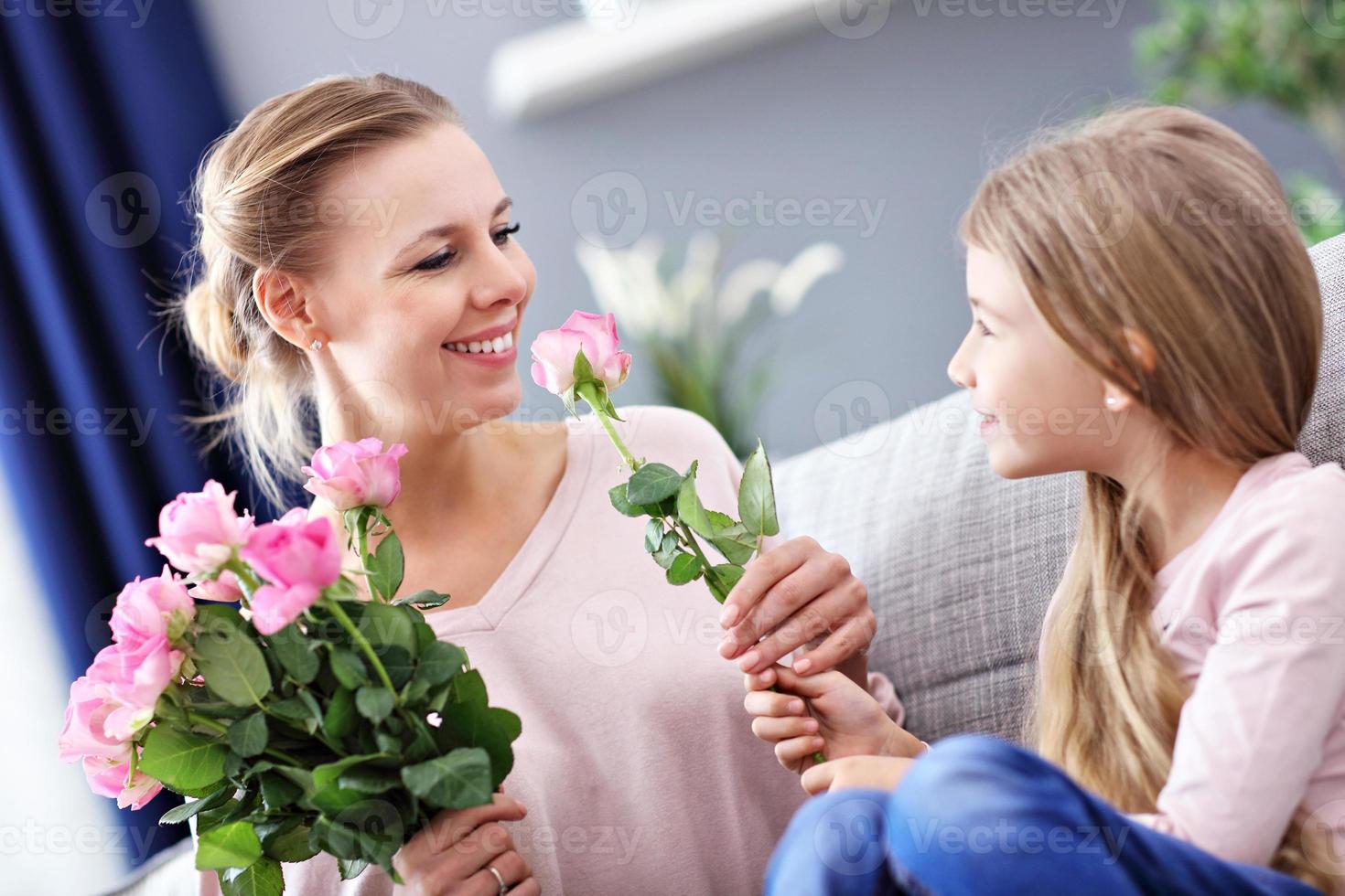 mamma och dotter fira mors dag foto