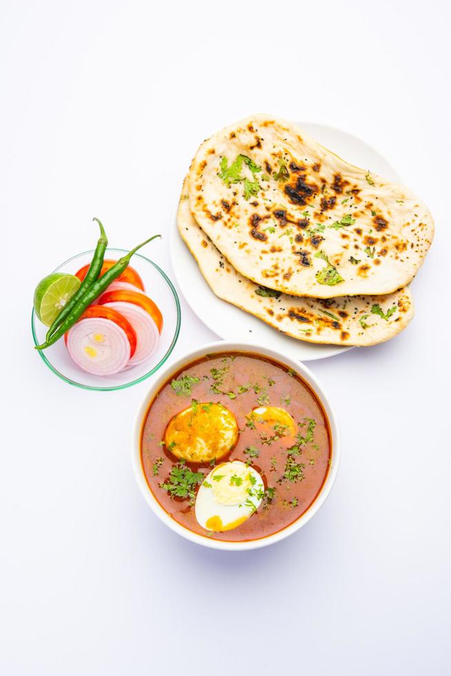 anda masala eller ägg curry är populär indisk kryddad mat foto