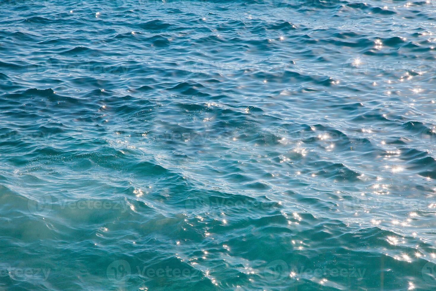 textur av vågig blå hav foto