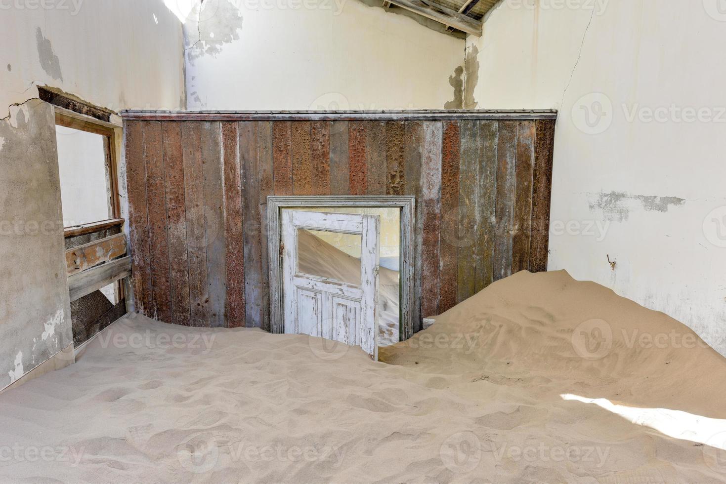 spöke stad kolmanskop, namibia foto